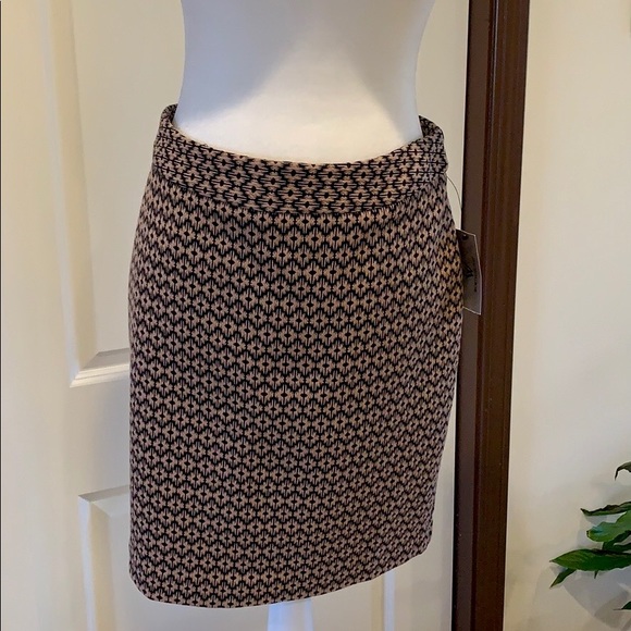 WORTHINGTON SKIRT - Picture 9 of 9